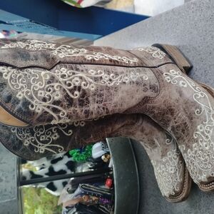 Brown Embroidered Cowboy Boots